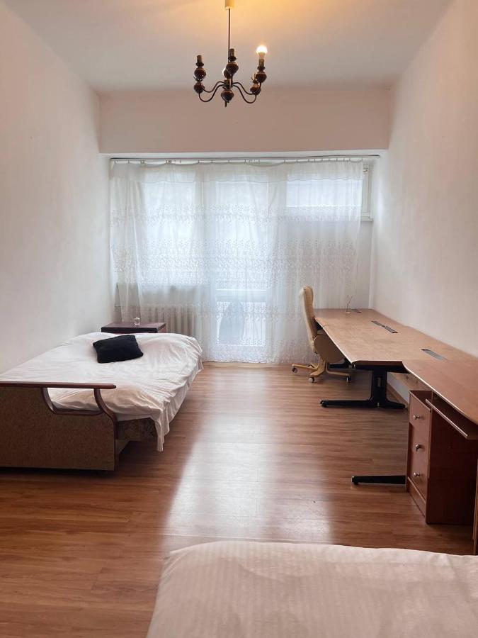 Apartrooms Near Rondo Onz Apartament